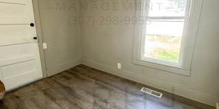 PET FRIENDLY 2 BED/ 1 BATH MINUTES FROM DOWNTOWN! Gallery 12