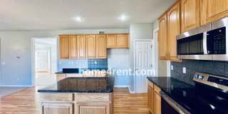 Gorgeous, Updated Home w/ Granite Counters and Wood Floors in Kitchen, Walkout Finished Basement! Gallery 17