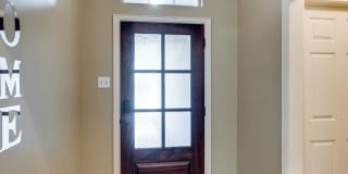 1001 Porter Place Gallery 4