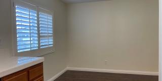 Cozy Town Home For Rent Gallery 18