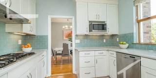 Perfect for underclassmen wanting a multi-year stay!  Luxury Apt w W/D in Unit near BU!  XL Rooms Gallery 5