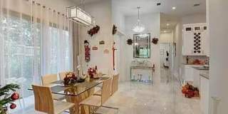 2525 OCEANVIEW Avenue 2525 OCEANVIEW Avenue Gallery 1