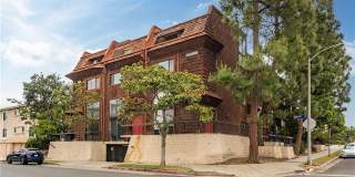 984 Granville Avenue Gallery 1