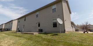 Large duplex in Vanderveen Gallery 35