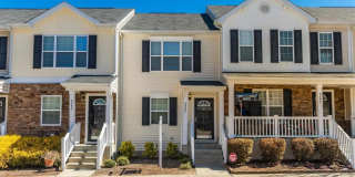 Room in 3 Bedroom Townhome at Big Bass Dr Gallery 5