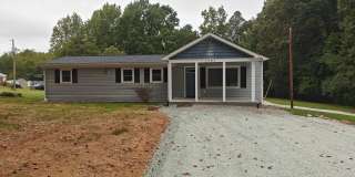 3 bedroom ranch style home Gallery 1