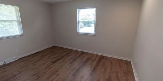 Spacious Southside Duplex Gallery 20
