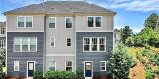 Room in 4 Bedroom Townhome at Sharon Rd W Room in 4 Bedroom Townhome at Sharon Rd W Gallery 18