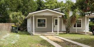 558 East Desoto Street Gallery 1