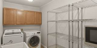 Spacious 4BR House in Signal Mountain Gallery 28