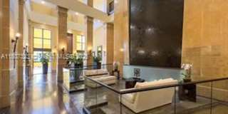 16275 Collins Avenue Gallery 25