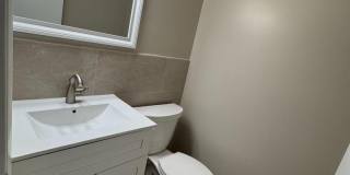 311 MAPLE AVE W #C Gallery 18