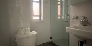 182 E 70th St Gallery 5