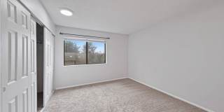 2Bd/2Ba Kirkland Condo Gallery 9