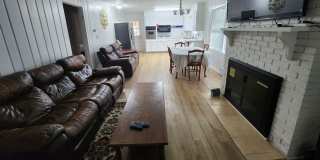 Room in 4 Bedroom Home at Edith Ave Gallery 18