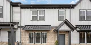 BEAUTIFUL TOWNHOME IN TERRACES AT FARMINGTON Gallery 1