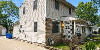 Cute Three-Bedroom with Large Deck! Gallery 3