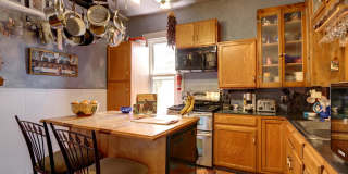 Bungalow in Desirable Highlands! Location Matters! Gallery 19