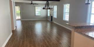 3 BED | 2 BATH | MIDTOWN | FENCED YARD Gallery 5