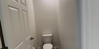 976 Trinity Street Gallery 32