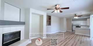 Beautiful 3 bedroom home nestled in cozy Brentwood neighborhood! Gallery 7