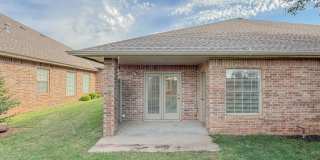 Lawncare Included! Gated Garden Home in Vintage Gardens! Gallery 30