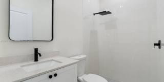 710 Peacock Ave Gallery 34