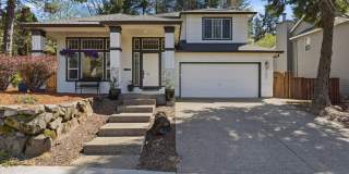 Beautifully Updated 5BR Home with Designer Kitchen, Main-Level Suite & Private Backyard Oasis Near Progress Ridge Gallery 1