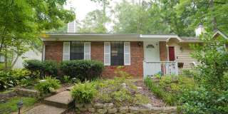 2 Bed / 2 Bath Duplex off Park Avenue! Gallery 1