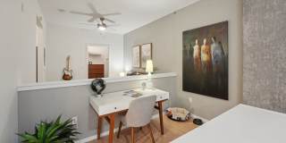 Leva on Market Gallery 14