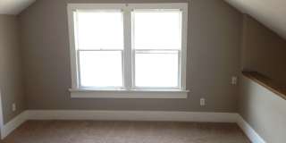 2 Bedroom Duplex in Riverside! Gallery 8