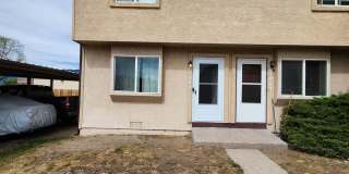 Welcome To This Beautifully Updated 2 Bed Townhome Gallery 1