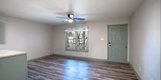 Camden Pointe Apartments Gallery 1
