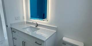 1022 Candlelight Drive Gallery 28