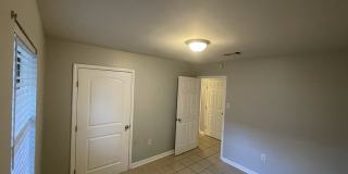 7047 Meadow Park Avennue Gallery 8
