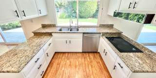 Spacious 3BR Single-Story Residence | Central Air, Fireplace, Private Backyard Retreat Gallery 8
