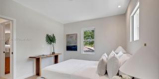 1840 SW 22nd Ter Gallery 8
