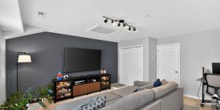 Spacious 3BR Townhome in North Brunswick Gallery 27