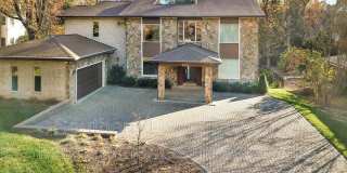 2011 Sharon Ave Gallery 65