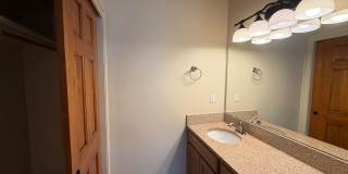 3 Bedroom Town Home Available Near 4th Street SW & Bridge Blvd SW! Gallery 12