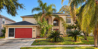Amazing 5 bedroom Pool Home Gallery 1