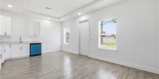 195 Rotonda Boulevard W Gallery 14