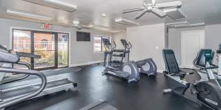 London Square Gallery 4