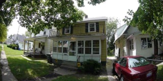 915 Woodstock Gallery 1