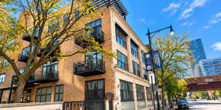 1525 South Michigan Avenue Gallery 1
