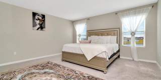 Spacious 5BR House in Riverview Gallery 18