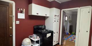 1805 Jackson Avenue Gallery 8