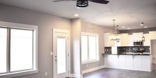 Luxurious 4 Bedroom, 3.5 Bathroom Home In Fayetteville, AR Gallery 3