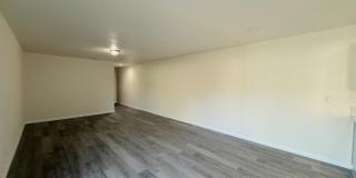 1422 Lansing St Gallery 3