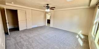 Six-Bedroom Home Includes Casita and RV Parking Gallery 19